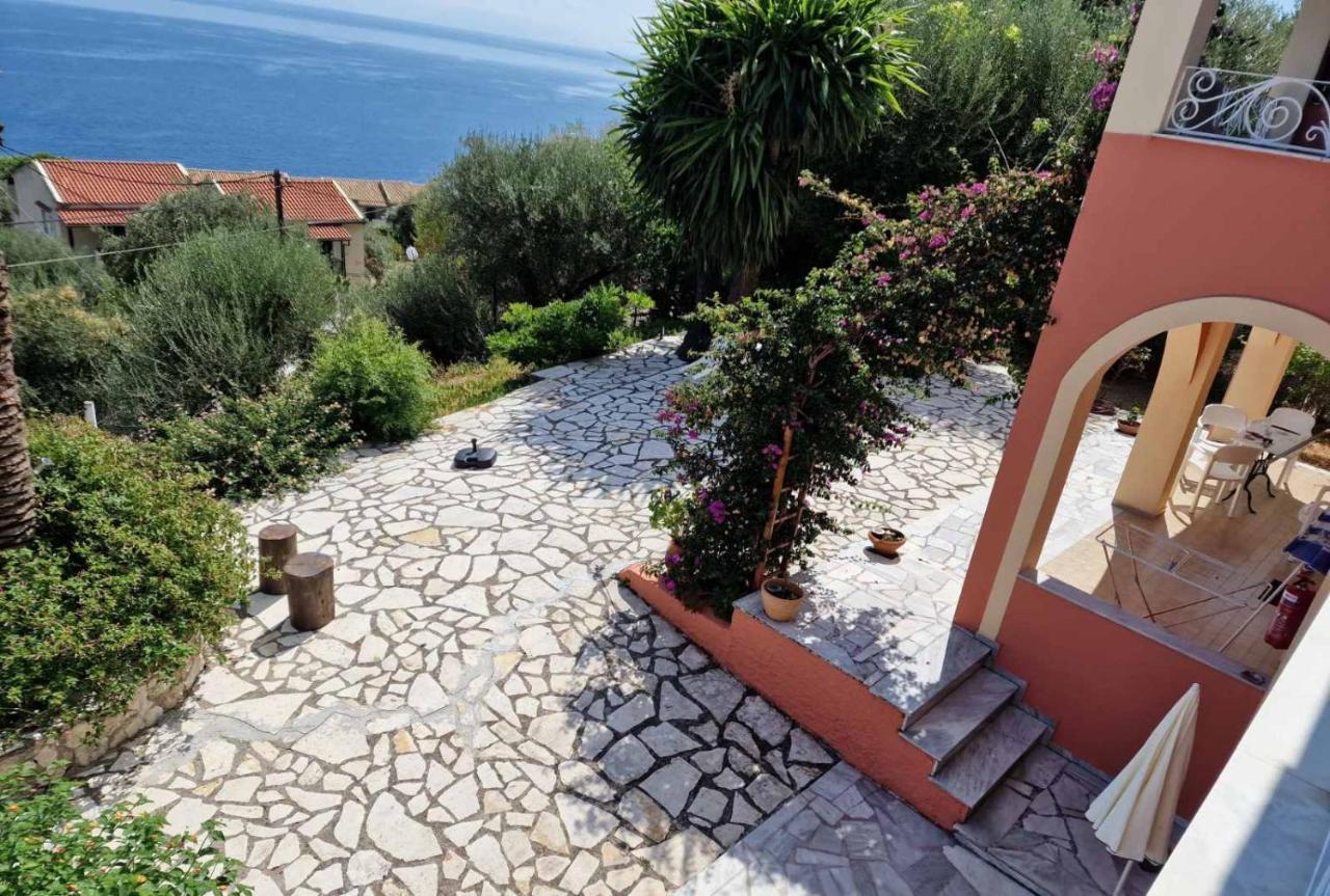 Atisis Apartments Benitses  Dış mekan fotoğraf