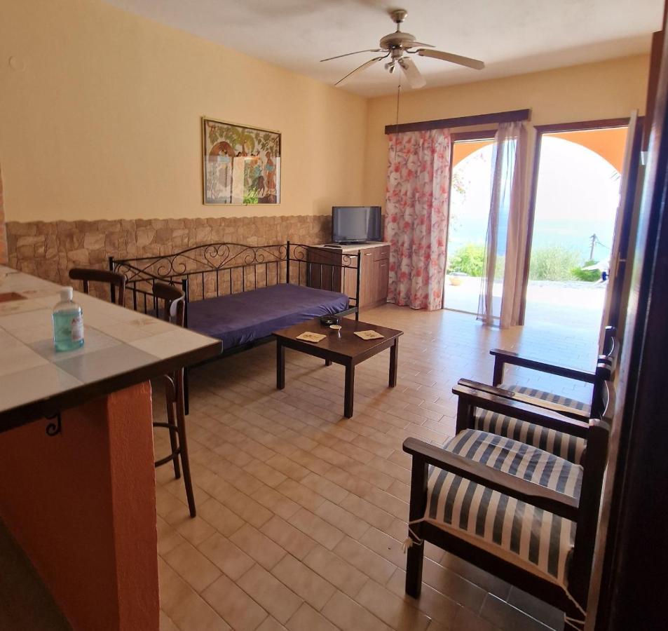 Atisis Apartments Benitses  Dış mekan fotoğraf