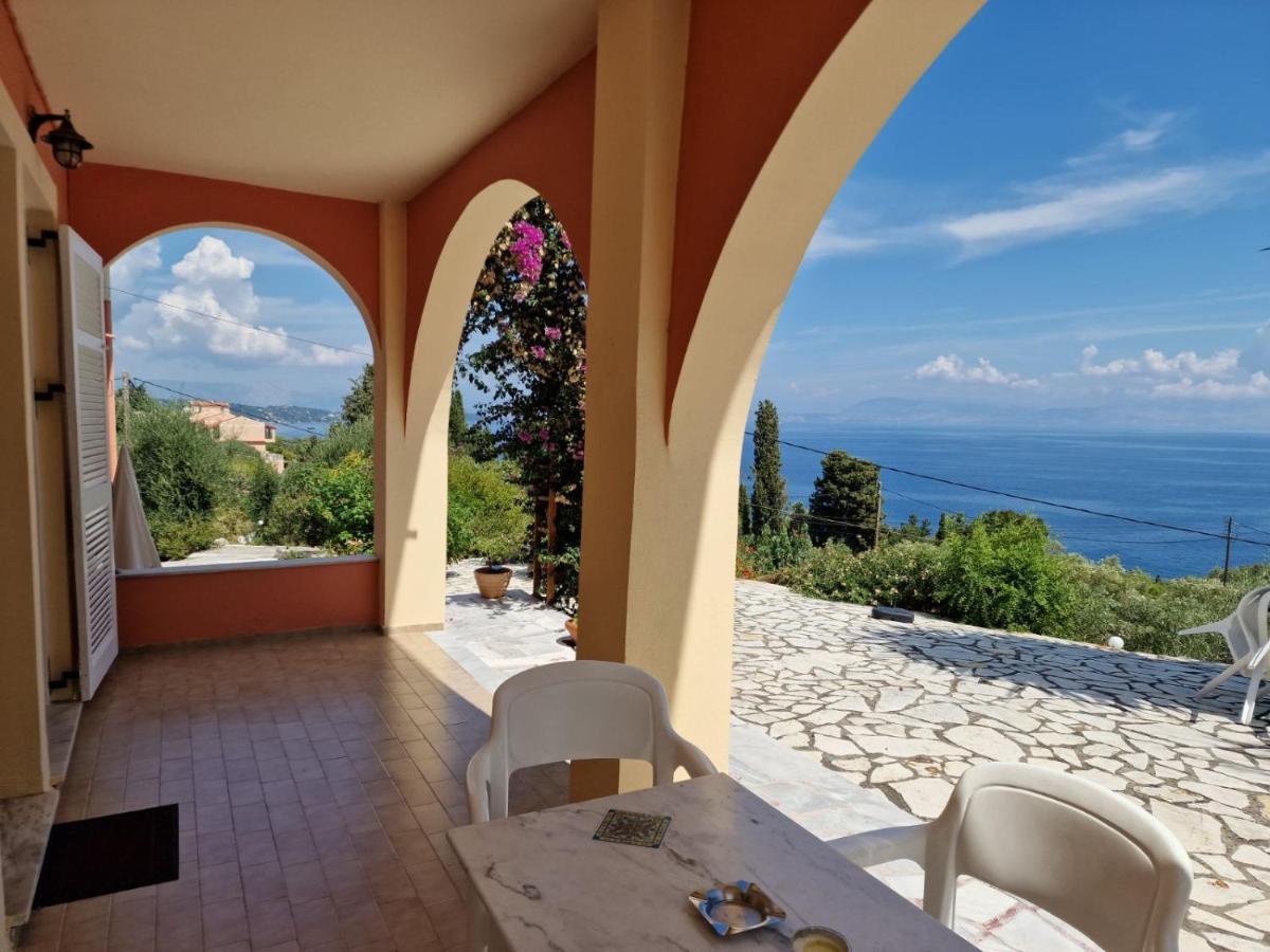 Atisis Apartments Benitses  Dış mekan fotoğraf