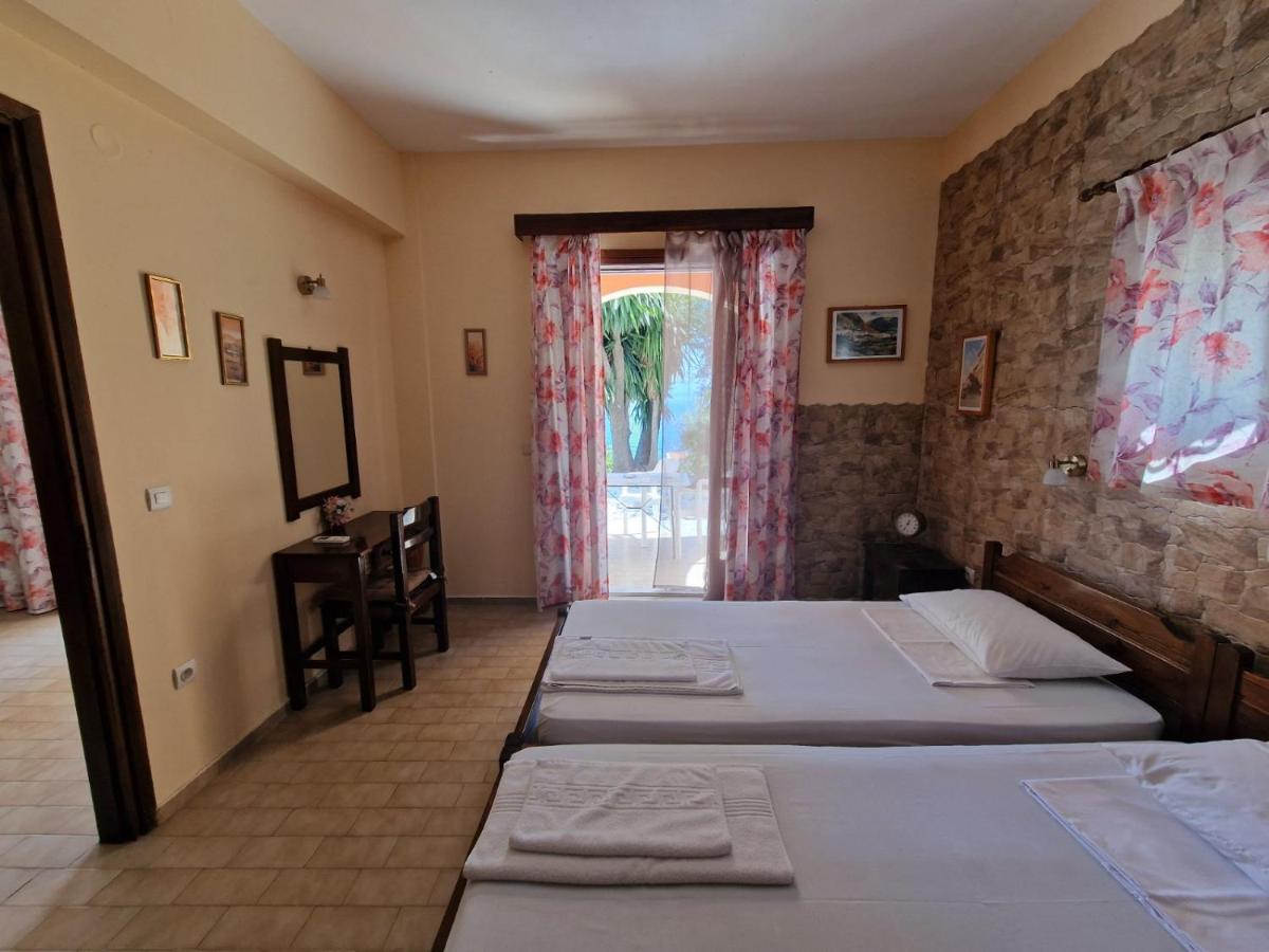 Atisis Apartments Benitses  Dış mekan fotoğraf
