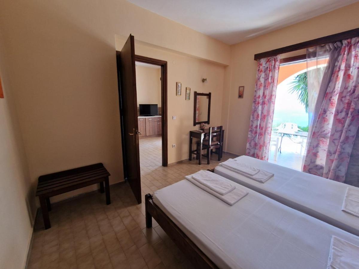 Atisis Apartments Benitses  Dış mekan fotoğraf