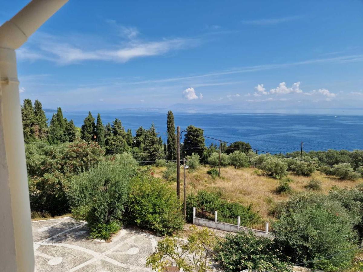 Atisis Apartments Benitses  Dış mekan fotoğraf