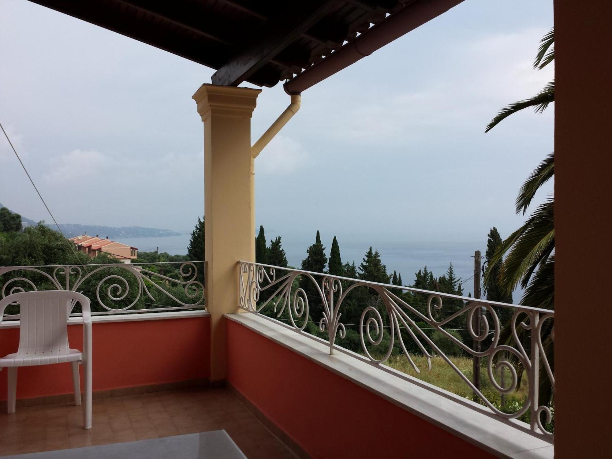 Atisis Apartments Benitses  Dış mekan fotoğraf