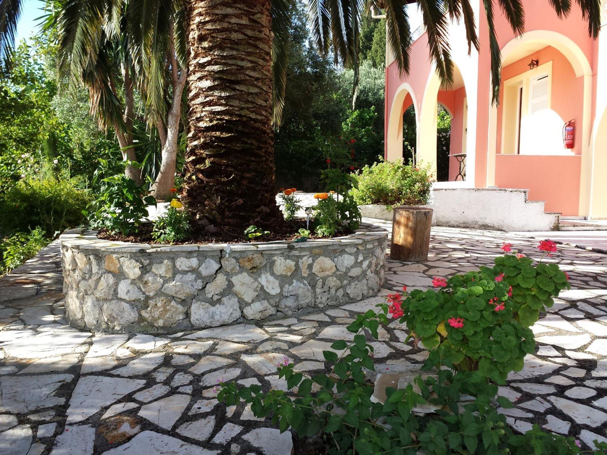 Atisis Apartments Benitses  Dış mekan fotoğraf