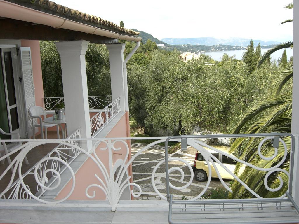 Atisis Apartments Benitses  Dış mekan fotoğraf