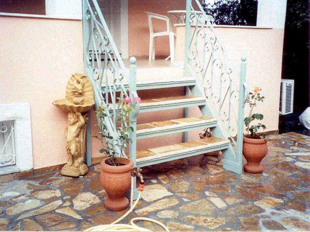 Atisis Apartments Benitses  Dış mekan fotoğraf