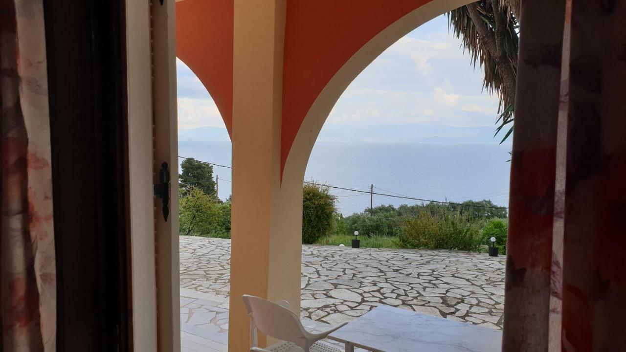 Atisis Apartments Benitses  Dış mekan fotoğraf
