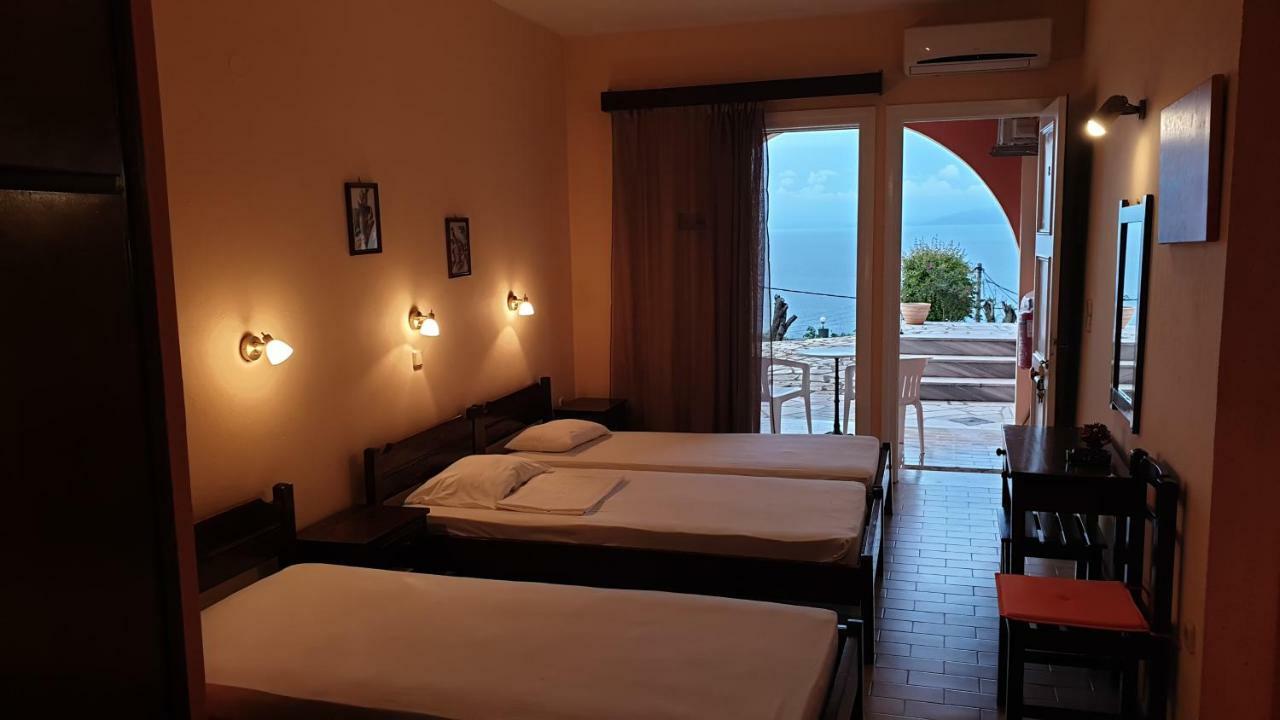Atisis Apartments Benitses  Dış mekan fotoğraf