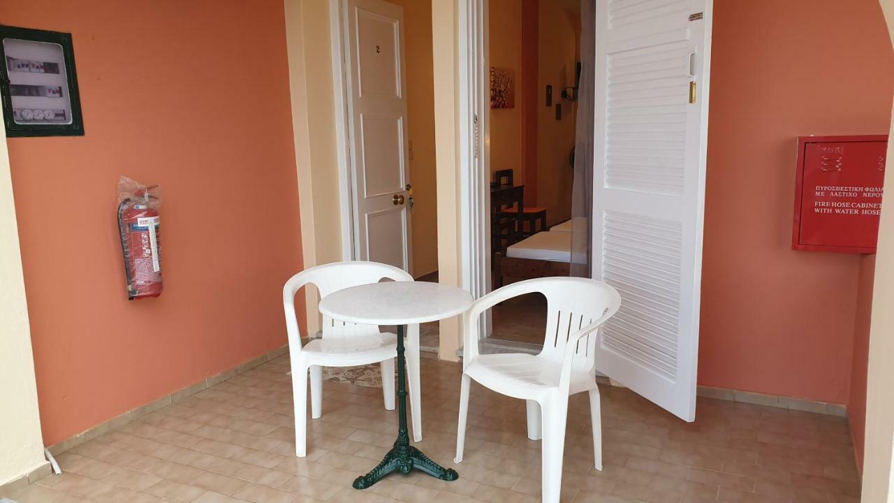 Atisis Apartments Benitses  Dış mekan fotoğraf